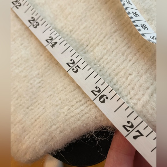 UGG NWOT Women's Lylah Rollneck Sweater in Cream Oversized 27” PTP - Picture 13 of 13